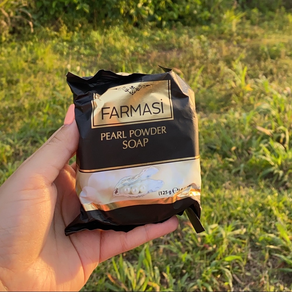 Farmasi Pearl Powder Soap Bar